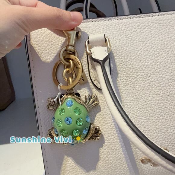 NWT Coach FROG Green Crystals Keychain Bag Purse Key Charm Fob Brass Toad - Picture 6 of 7